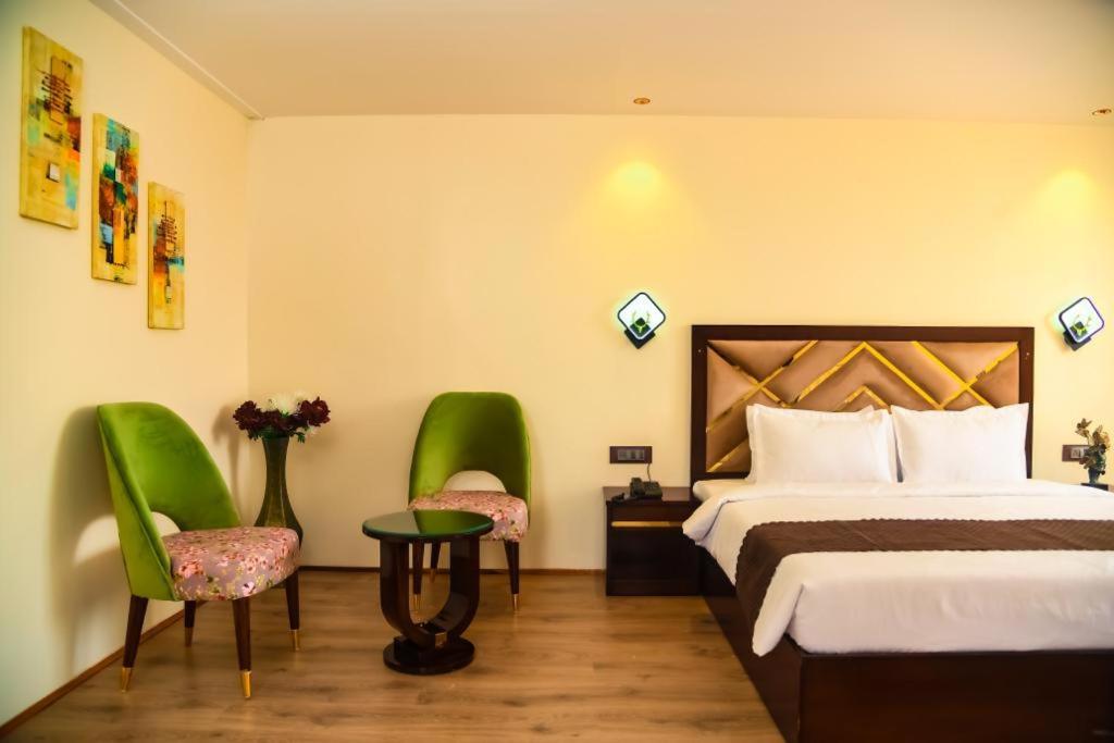 Cloud Social Hotel Shillong Exterior foto